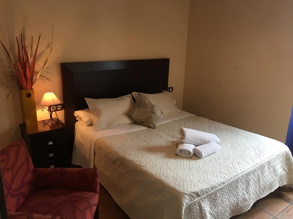 Apartamentos Victoria Bujalance Ngoại thất bức ảnh