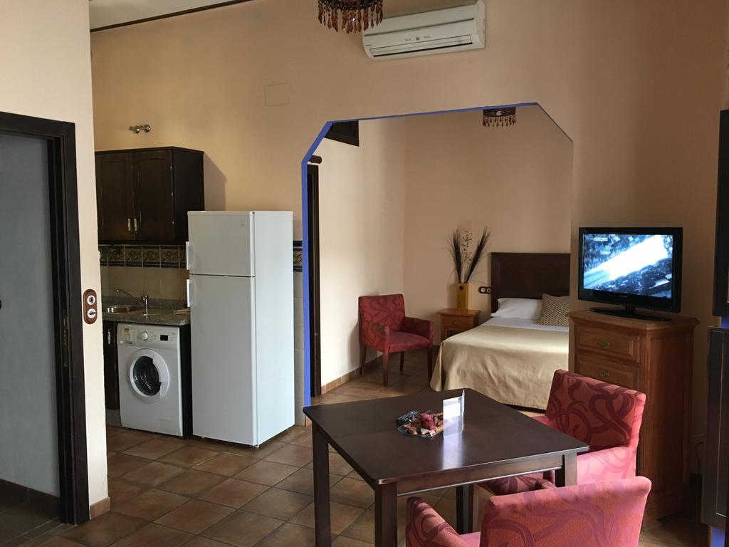 Apartamentos Victoria Bujalance Ngoại thất bức ảnh