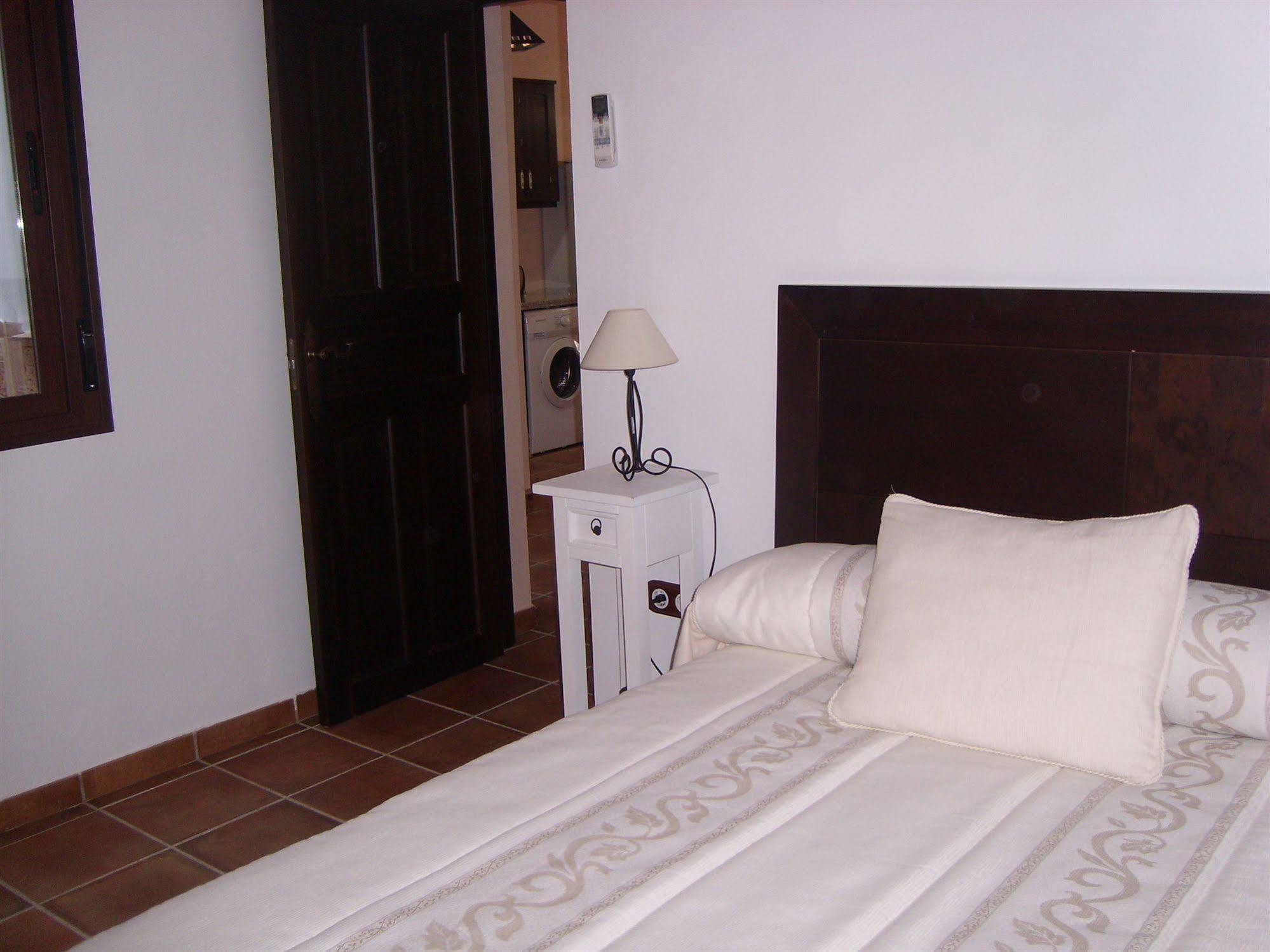 Apartamentos Victoria Bujalance Ngoại thất bức ảnh
